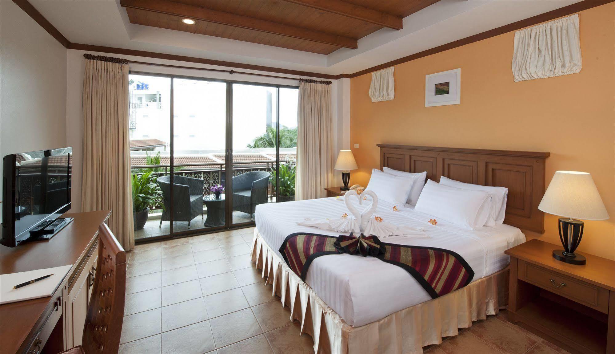 Sun Hill Hotel Patong Exterior photo